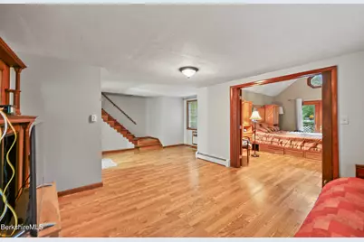 530 Church St, North Adams, MA 01247 - Photo 7