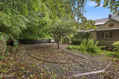 530 Church St, North Adams, MA 01247 - Photo 5