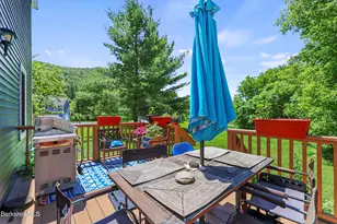 25 Valentine Ln, Lee, MA 01238 - Photo 9