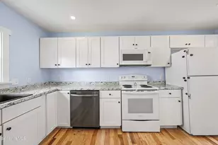 16 S Atlantic Ave, Pittsfield, MA 01201 - Photo 9