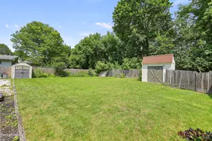 8 Velma Ave, Pittsfield, MA 01201 - Photo 43