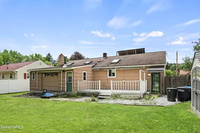 8 Velma Ave, Pittsfield, MA 01201 - Photo 31