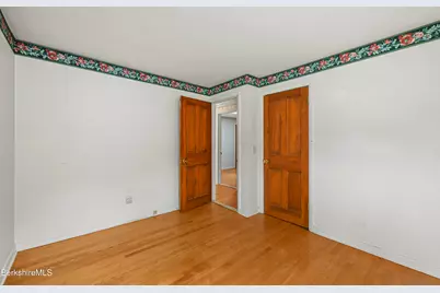 8 Velma Ave, Pittsfield, MA 01201 - Photo 21