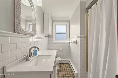 8 Velma Ave, Pittsfield, MA 01201 - Photo 27