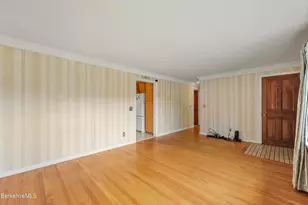 8 Velma Ave, Pittsfield, MA 01201 - Photo 7