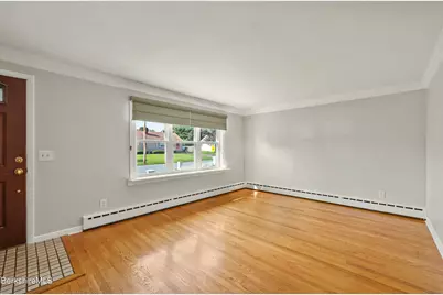 8 Velma Ave, Pittsfield, MA 01201 - Photo 7