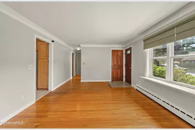 8 Velma Ave, Pittsfield, MA 01201 - Photo 9