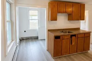 32 Westminster St, Pittsfield, MA 01201 - Photo 11