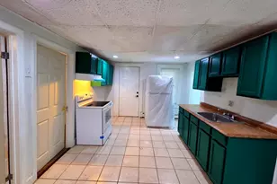 32 Westminster St, Pittsfield, MA 01201 - Photo 3