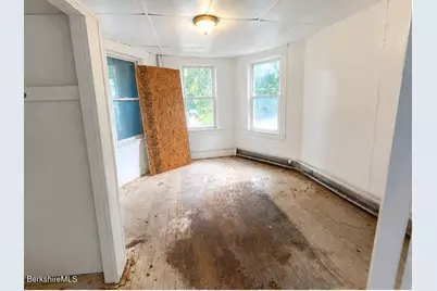 32 Westminster St, Pittsfield, MA 01201 - Photo 7