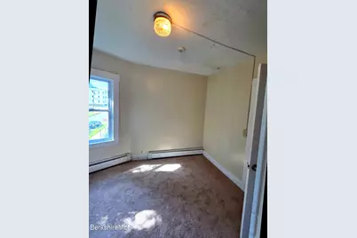 32 Westminster St, Pittsfield, MA 01201 - Photo 13