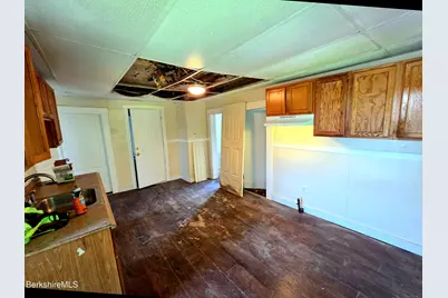 32 Westminster St, Pittsfield, MA 01201 - Photo 15