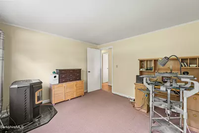 247 Park St, Great Barrington, MA 01230 - Photo 17