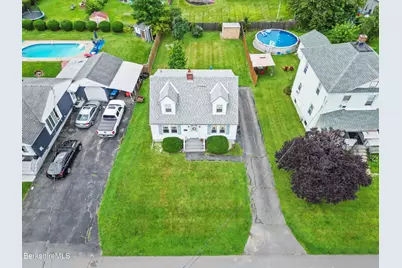 29 Acorn St, Pittsfield, MA 01201 - Photo 3