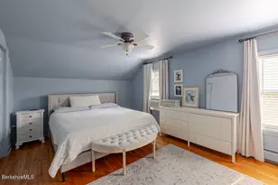 5 Pomeroy St, West Stockbridge, MA 01266 - Photo 23