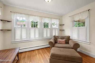23 Easton Ave, Pittsfield, MA 01201 - Photo 17