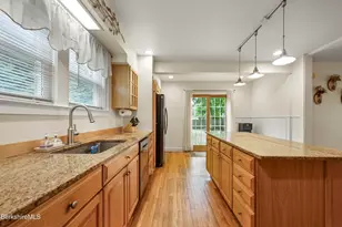23 Easton Ave, Pittsfield, MA 01201 - Photo 31