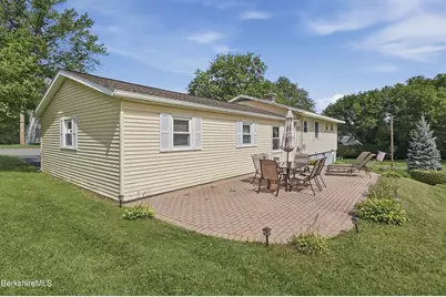 48 Alger St, Adams, MA 01220 - Photo 27