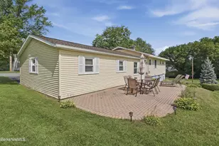 48 Alger St, Adams, MA 01220 - Photo 27