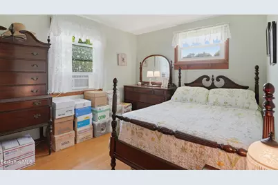 48 Alger St, Adams, MA 01220 - Photo 23