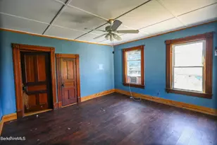 43 Lincoln St, Greenfield, MA 01301 - Photo 19