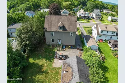 43 Lincoln St, Greenfield, MA 01301 - Photo 29