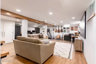 94 Tor Ct, Pittsfield, MA 01201 - Photo 23