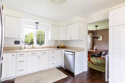94 Tor Ct, Pittsfield, MA 01201 - Photo 5