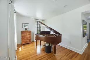 41 Tucker St, Lenox, MA 01240 - Photo 17