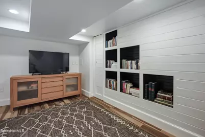 41 Tucker St, Lenox, MA 01240 - Photo 35