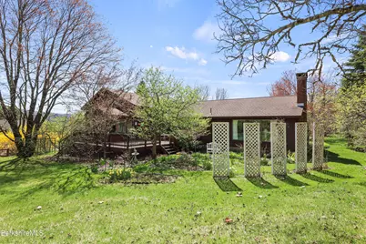 10 Lori Ct, Pittsfield, MA 01201 - Photo 49