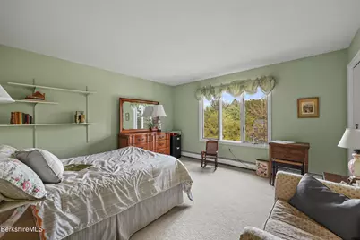 10 Lori Ct, Pittsfield, MA 01201 - Photo 29