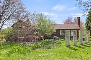 10 Lori Ct, Pittsfield, MA 01201 - Photo 45