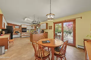 10 Lori Ct, Pittsfield, MA 01201 - Photo 25
