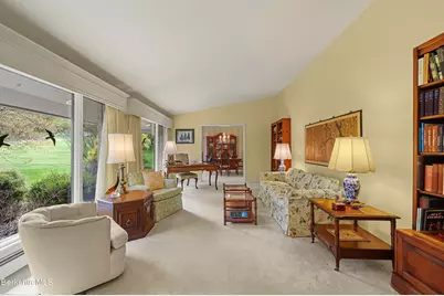 10 Lori Ct, Pittsfield, MA 01201 - Photo 9