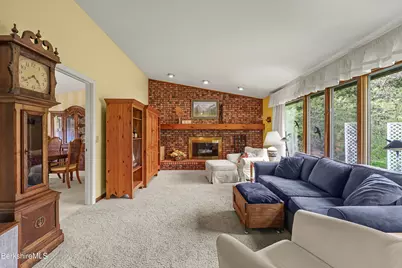 10 Lori Ct, Pittsfield, MA 01201 - Photo 17