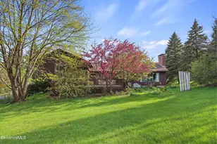 10 Lori Ct, Pittsfield, MA 01201 - Photo 5