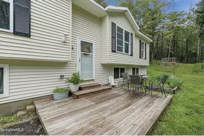 125 Middlefield Rd, Peru, MA 01235 - Photo 3