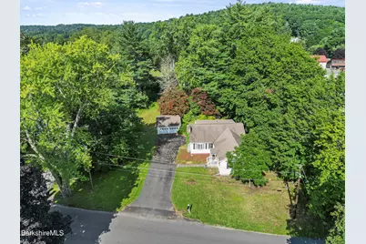 4 Gilmore Ave, Great Barrington, MA 01230 - Photo 25