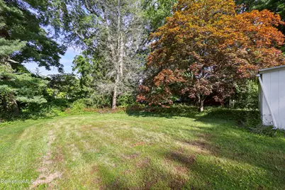 4 Gilmore Ave, Great Barrington, MA 01230 - Photo 23
