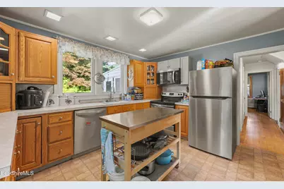 4 Gilmore Ave, Great Barrington, MA 01230 - Photo 9