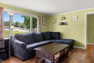 62 Greenridge Dr, Dalton, MA 01226 - Photo 3