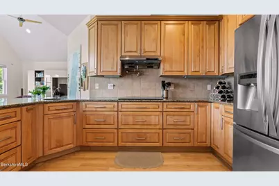 10 Lafayette Dr, Peru, MA 01235 - Photo 15