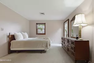 6 May St, Lenox, MA 01240 - Photo 9