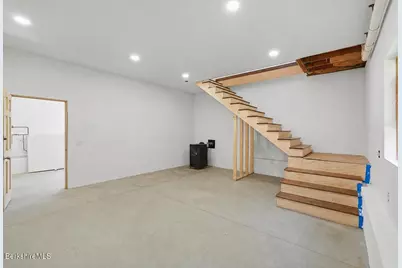 598 Main Rd, Savoy, MA 01256 - Photo 17