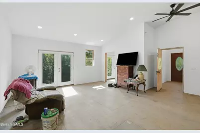598 Main Rd, Savoy, MA 01256 - Photo 21
