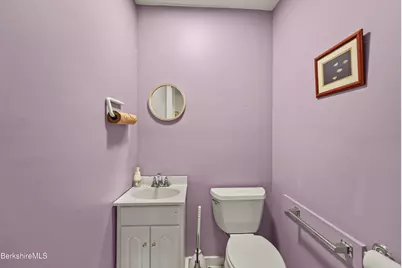 168 Main St, Great Barrington, MA 01230 - Photo 23