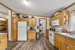 548 Loop Rd, Savoy, MA 01256 - Photo 19