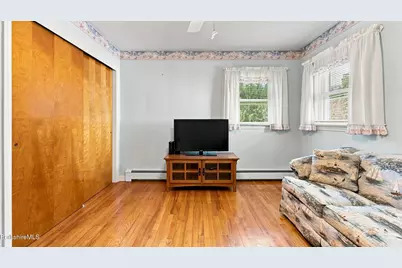 1981 East St, Pittsfield, MA 01201 - Photo 13
