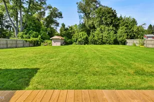 1981 East St, Pittsfield, MA 01201 - Photo 3